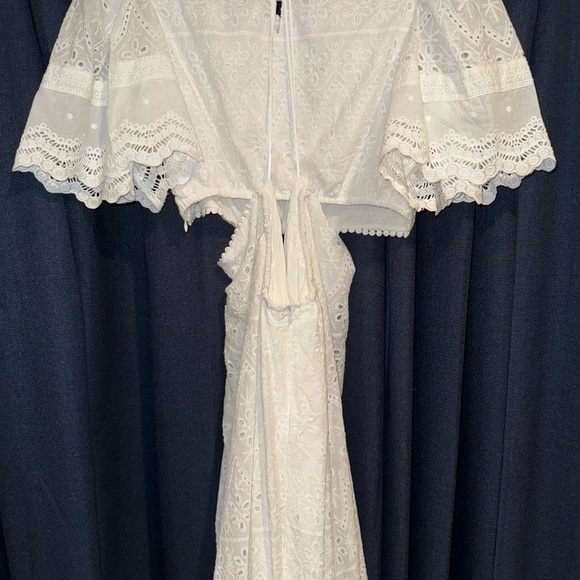 Petal & Pup - MERLETTO CUT OUT MAXI DRESS - WHITE - Picture 5 of 12